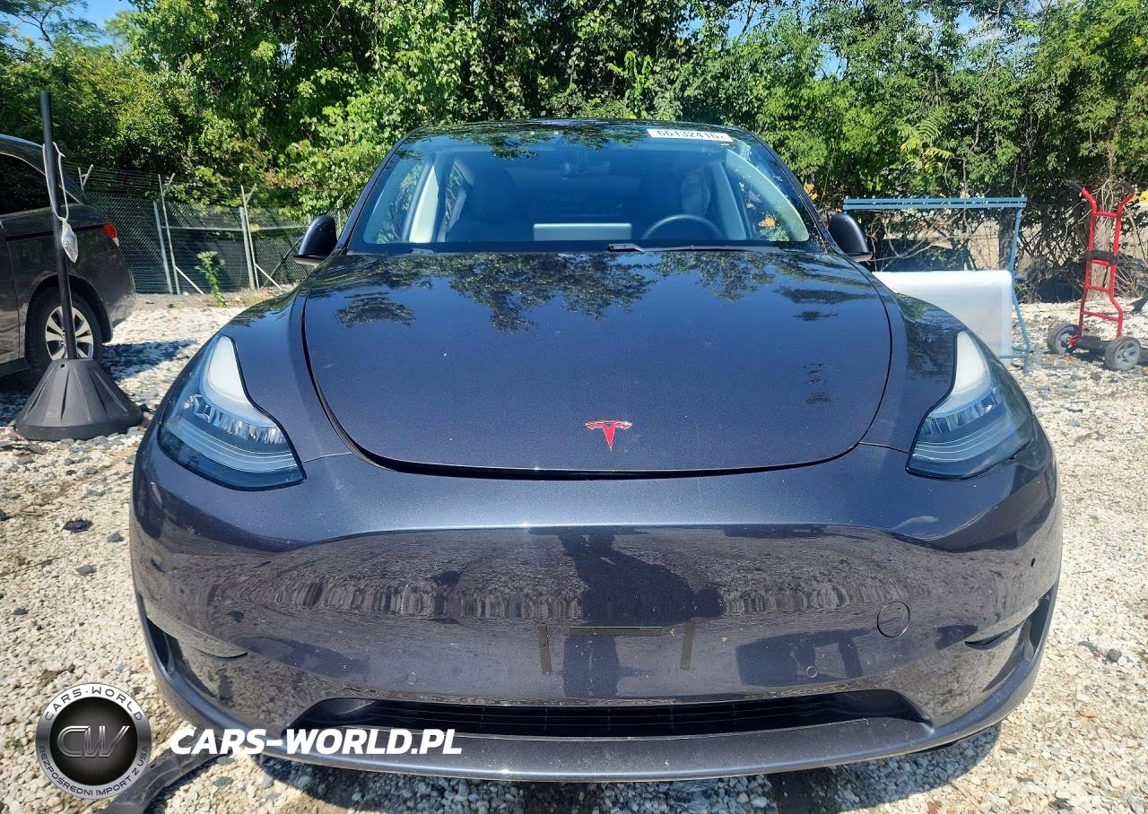 2020 Tesla Model Y VIN:5YJYGDEE9LF045843 - 5