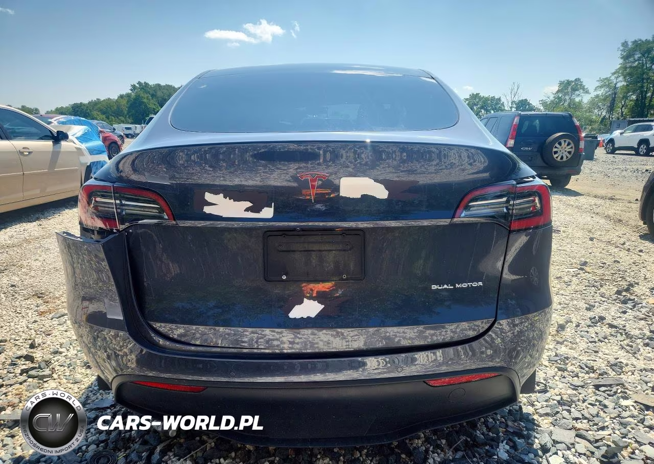 2020 Tesla Model Y VIN:5YJYGDEE9LF045843 - 6