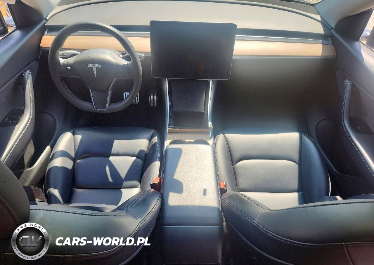 2020 Tesla Model Y VIN:5YJYGDEE9LF045843 - 8
