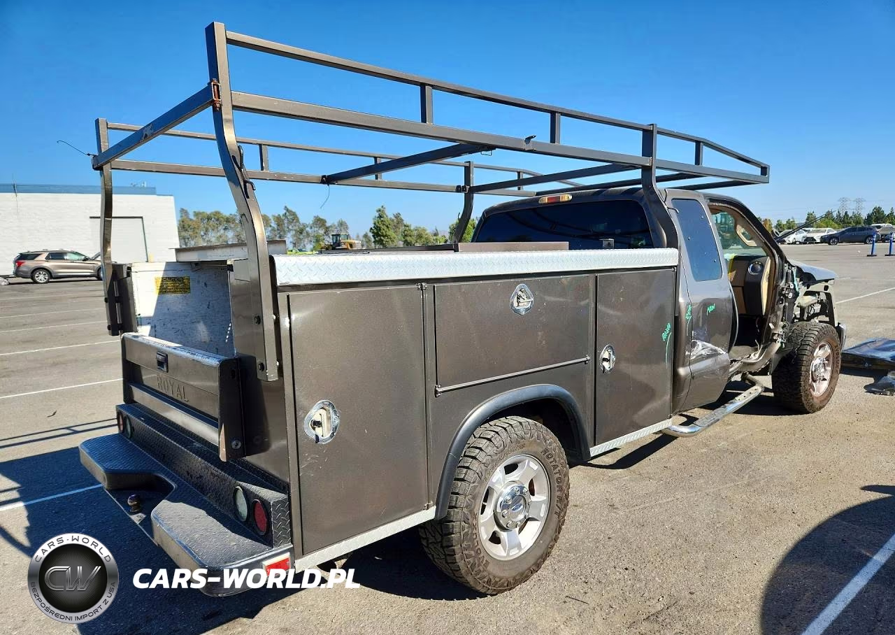2015 Ford F250 Super Duty VIN:1FT7X2A64FEC71258 - 3