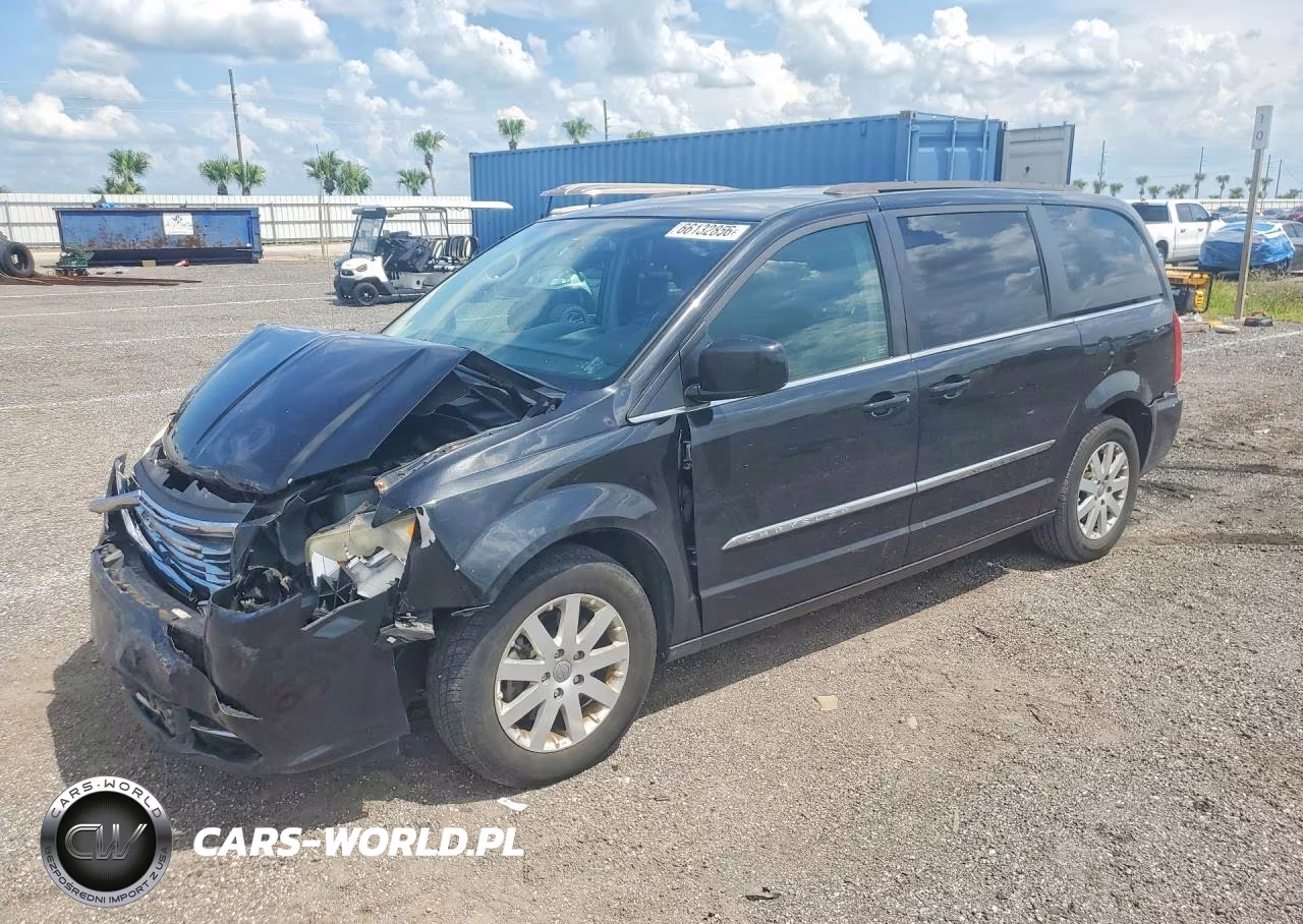 2014 Chrysler Town & Country Touring – zdjęcie 1 z 13