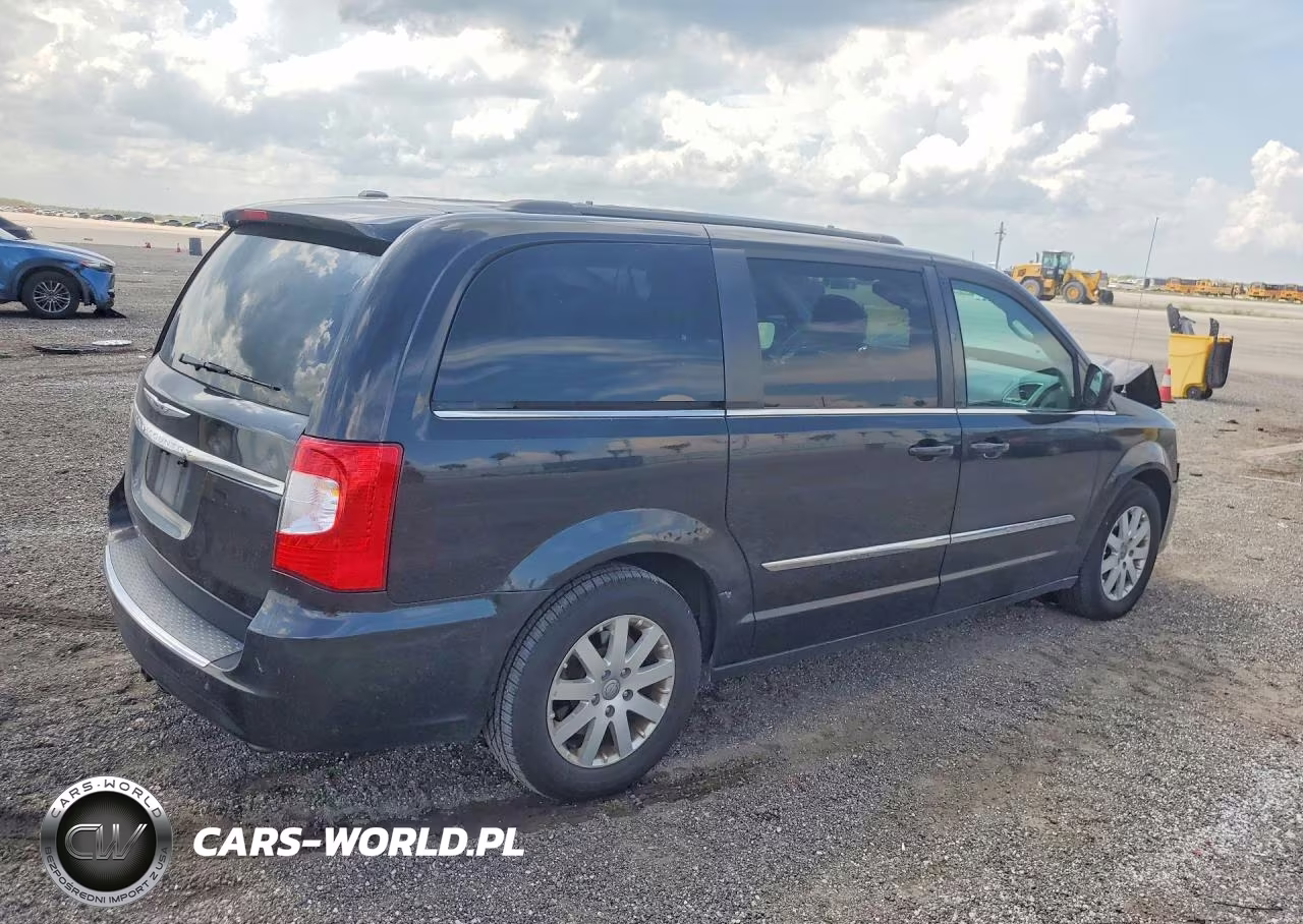 2014 Chrysler Town & Country Touring VIN:2C4RC1BGXER363448 - 3