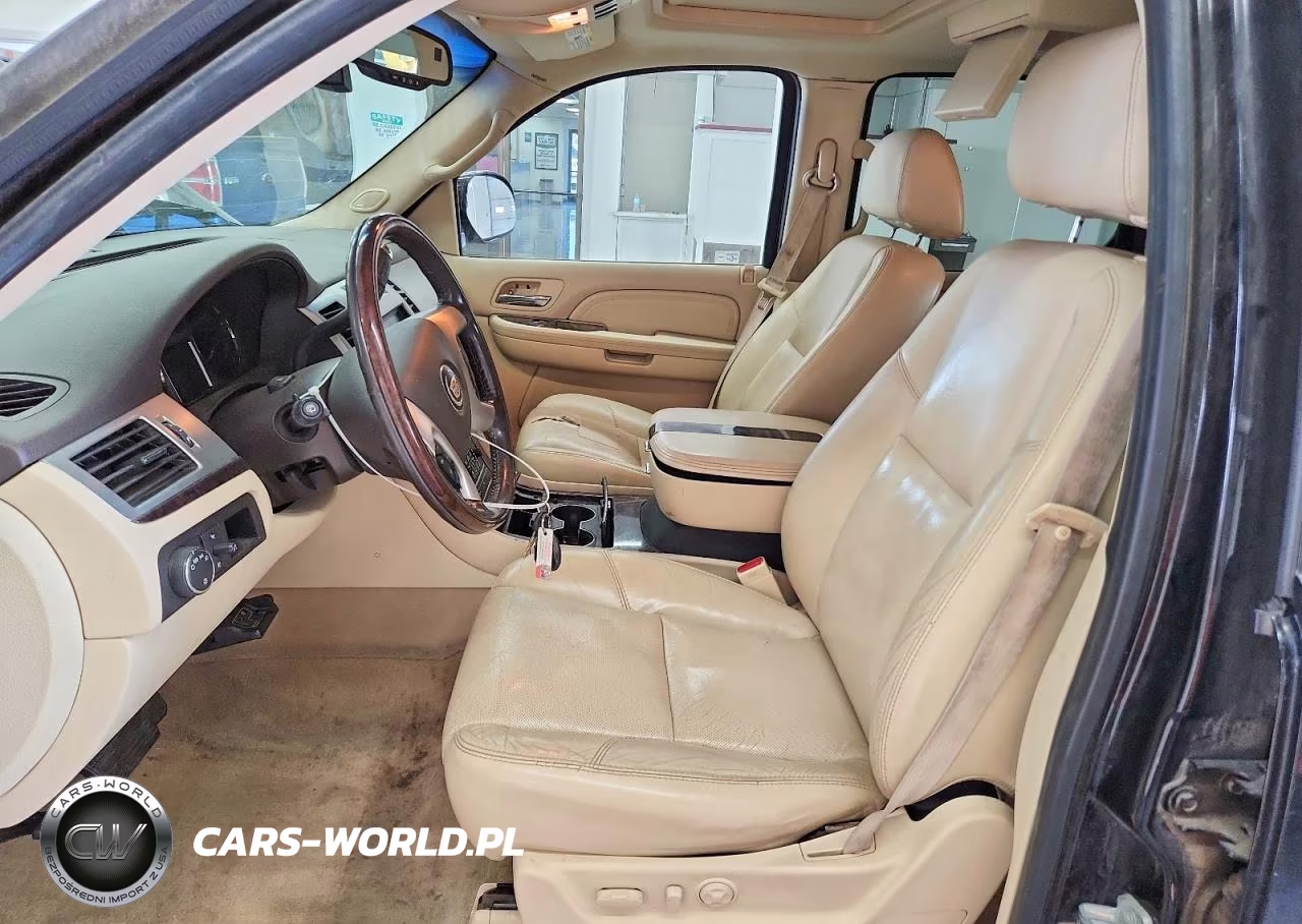 2007 Cadillac Escalade Luxury VIN:1GYFK63817R227285 - 7