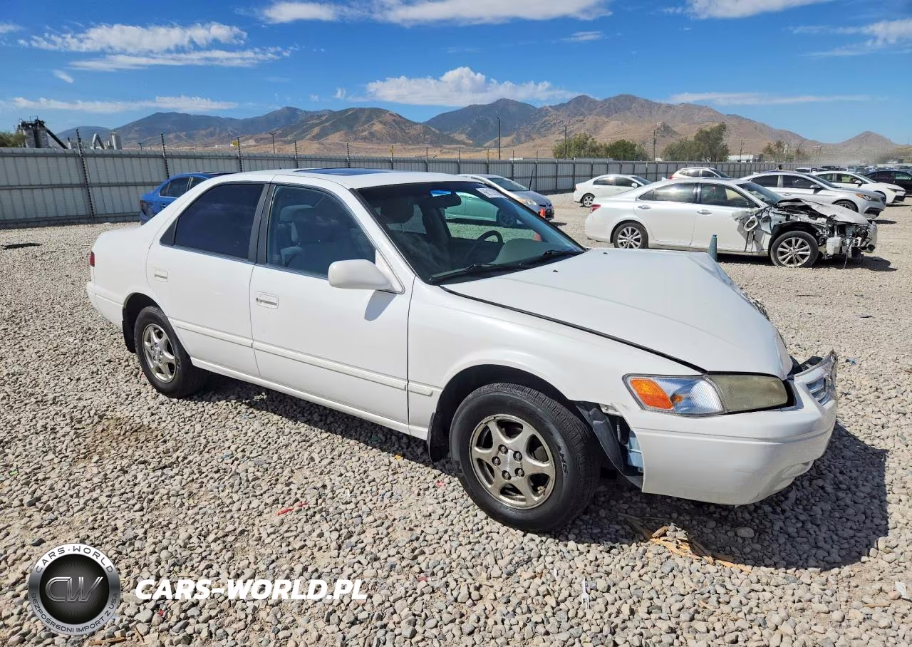 1998 Toyota Camry Le VIN:JT2BG28K0W0201209 - 4