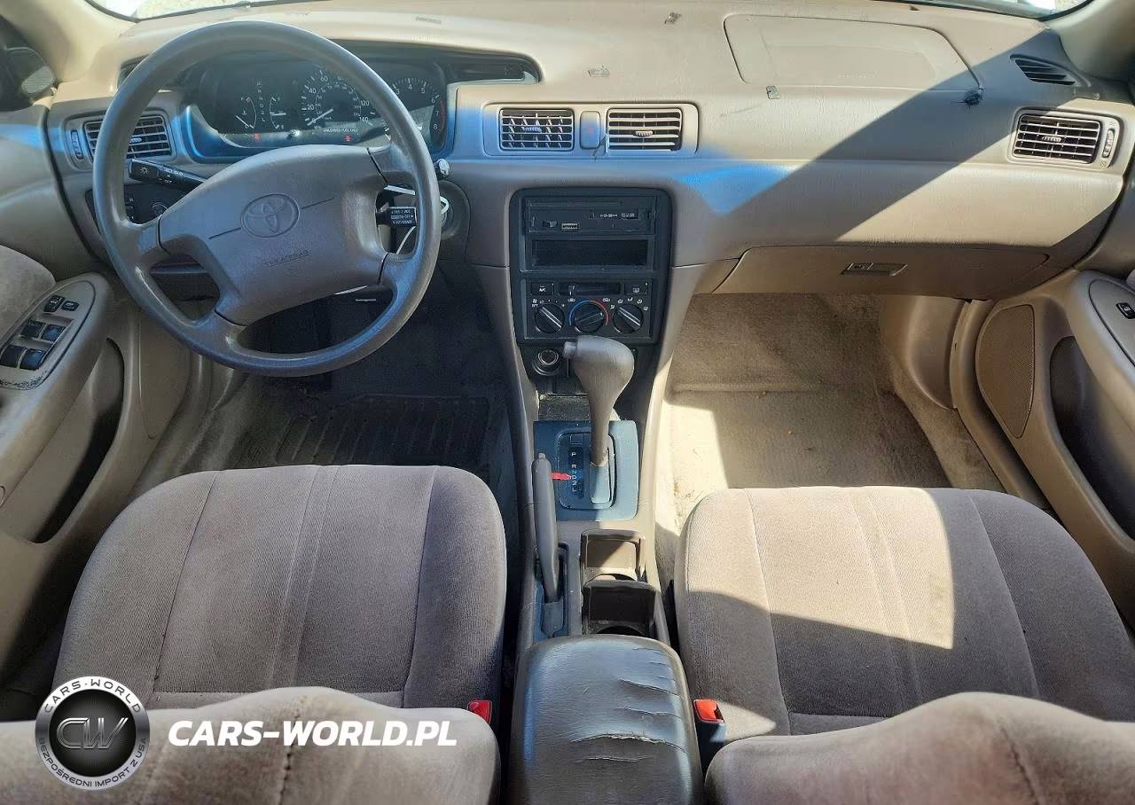 1998 Toyota Camry Le VIN:JT2BG28K0W0201209 - 8