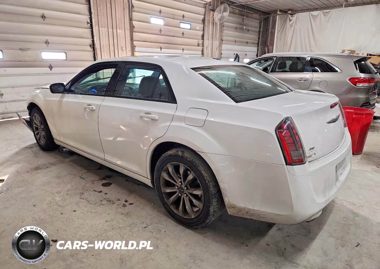 2014 Chrysler 300 300S VIN:2C3CCAGG5EH353032 - 2