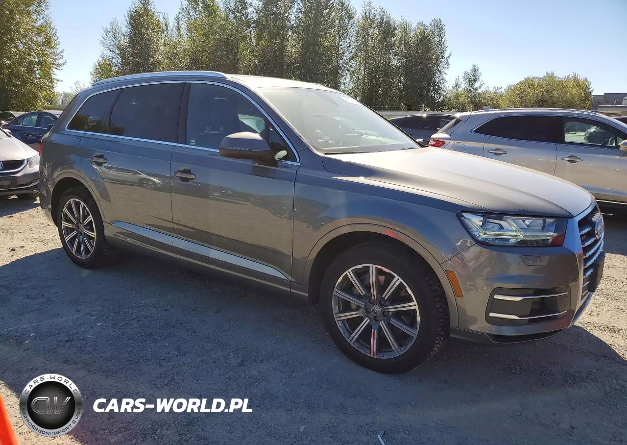 2017 Audi Q7 Premium Plus VIN:WA1LAAF79HD031346 - 4