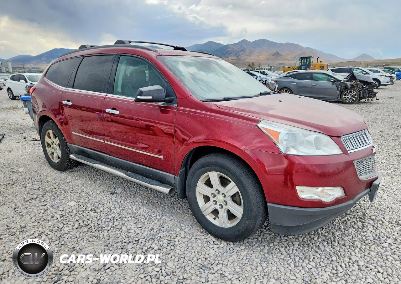 2010 Chevrolet Traverse Lt VIN:1GNLVGED5AS104693 - 4