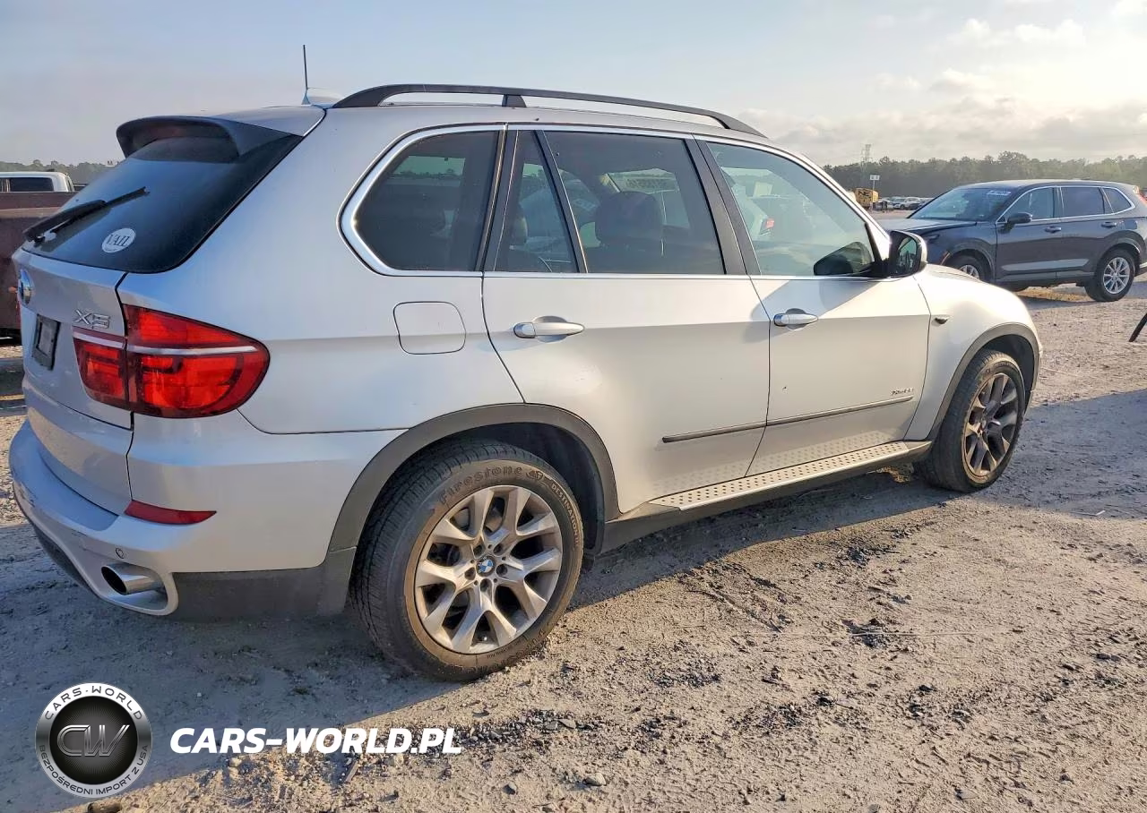 2013 BMW X5 xDrive35I VIN:5UXZV4C57D0E12642 - 3