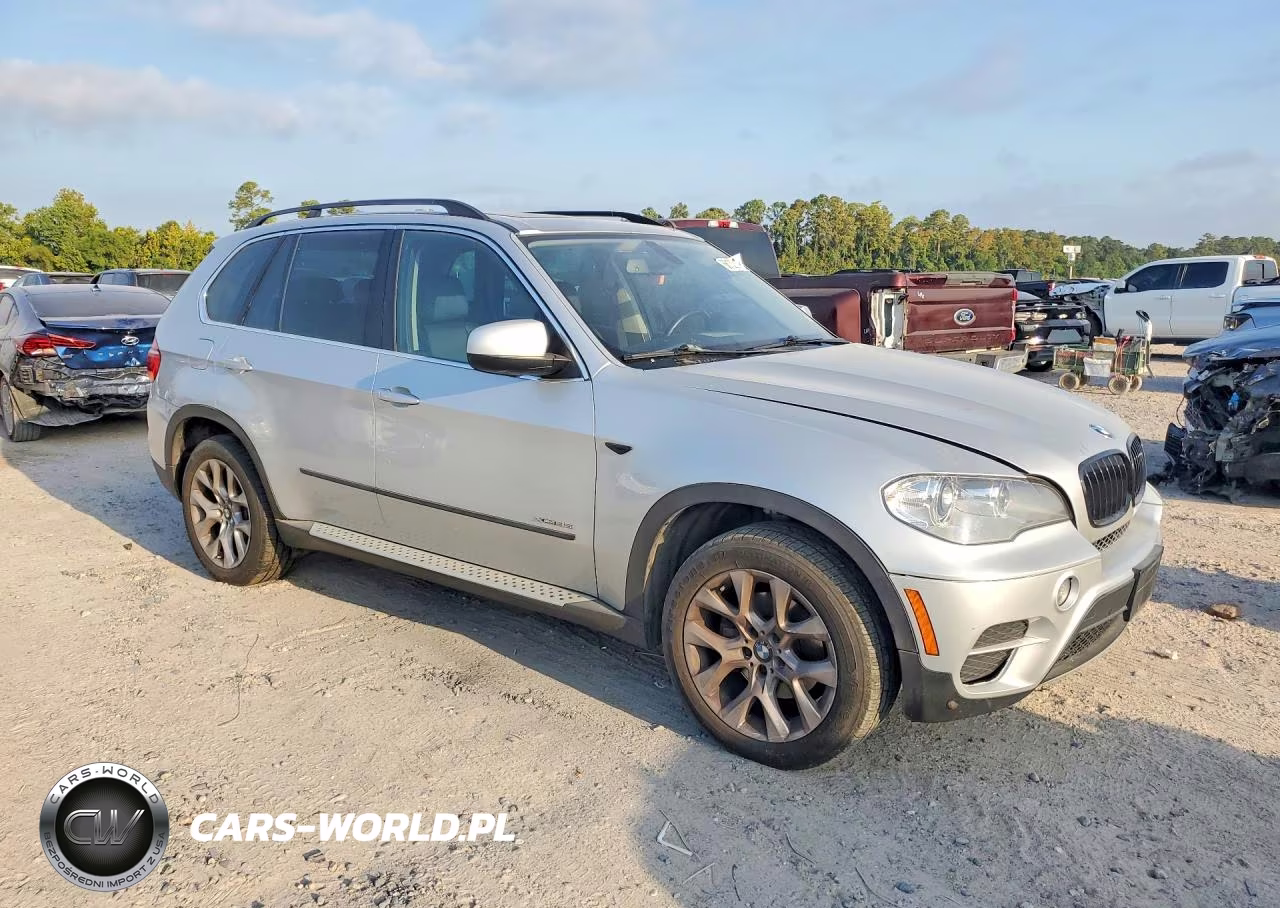 2013 BMW X5 xDrive35I VIN:5UXZV4C57D0E12642 - 4