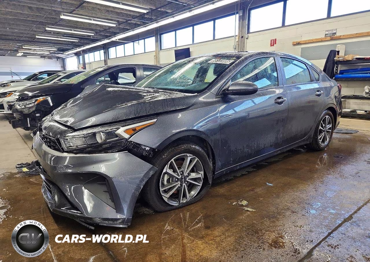 2023 Kia Forte Lxs VIN:3KPF24AD4PE621613 - 1