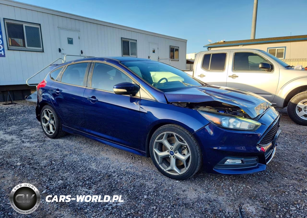 2017 Ford Focus St VIN:1FADP3L90HL319665 - 4