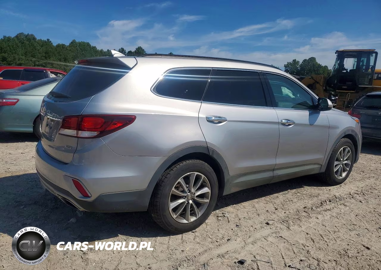 2018 Hyundai Santa Fe Se VIN:KM8SNDHF1JU260536 - 3