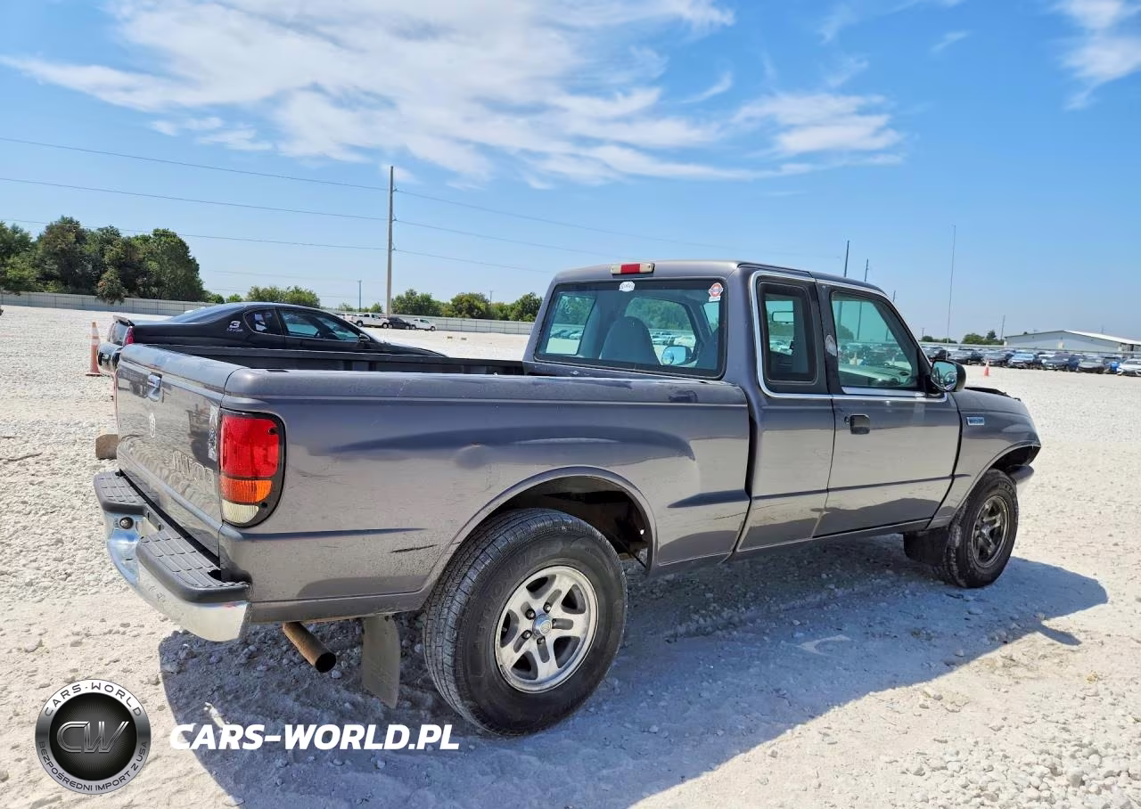 2000 Mazda B2500 Cab Plus VIN:4F4YR16C6YTM31945 - 3