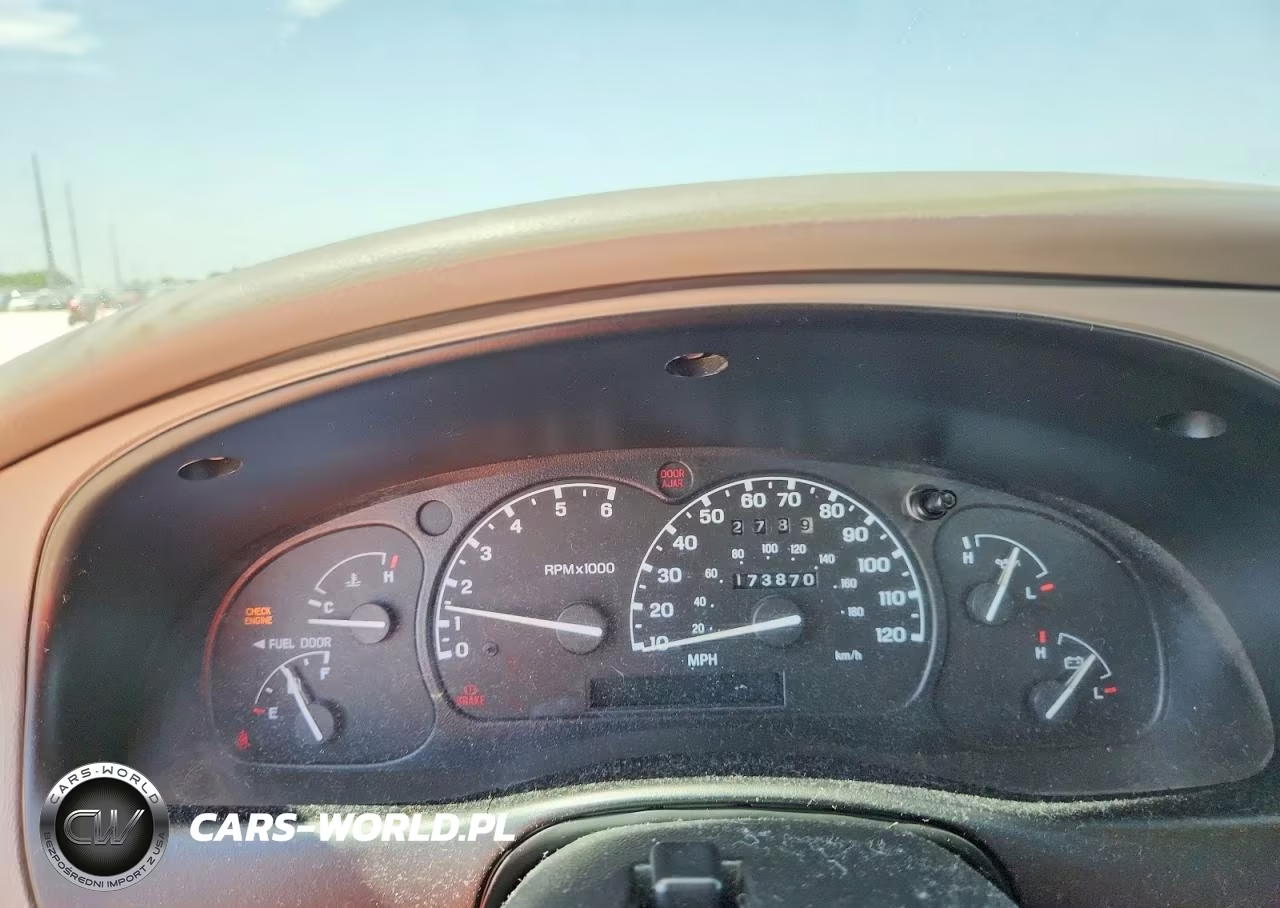 2000 Mazda B2500 Cab Plus VIN:4F4YR16C6YTM31945 - 9