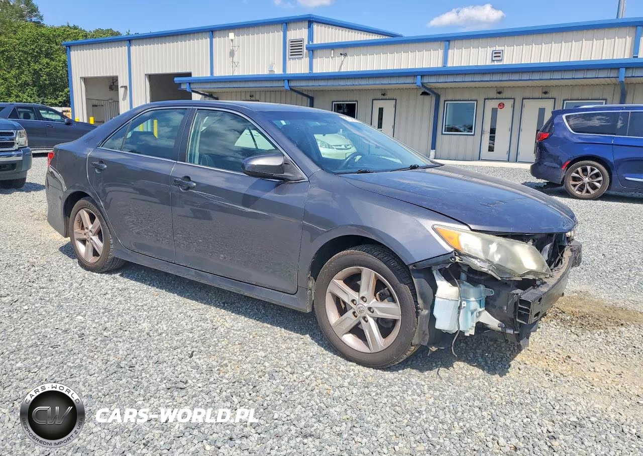 2014 Toyota Camry L VIN:4T1BF1FK9EU395409 - 4