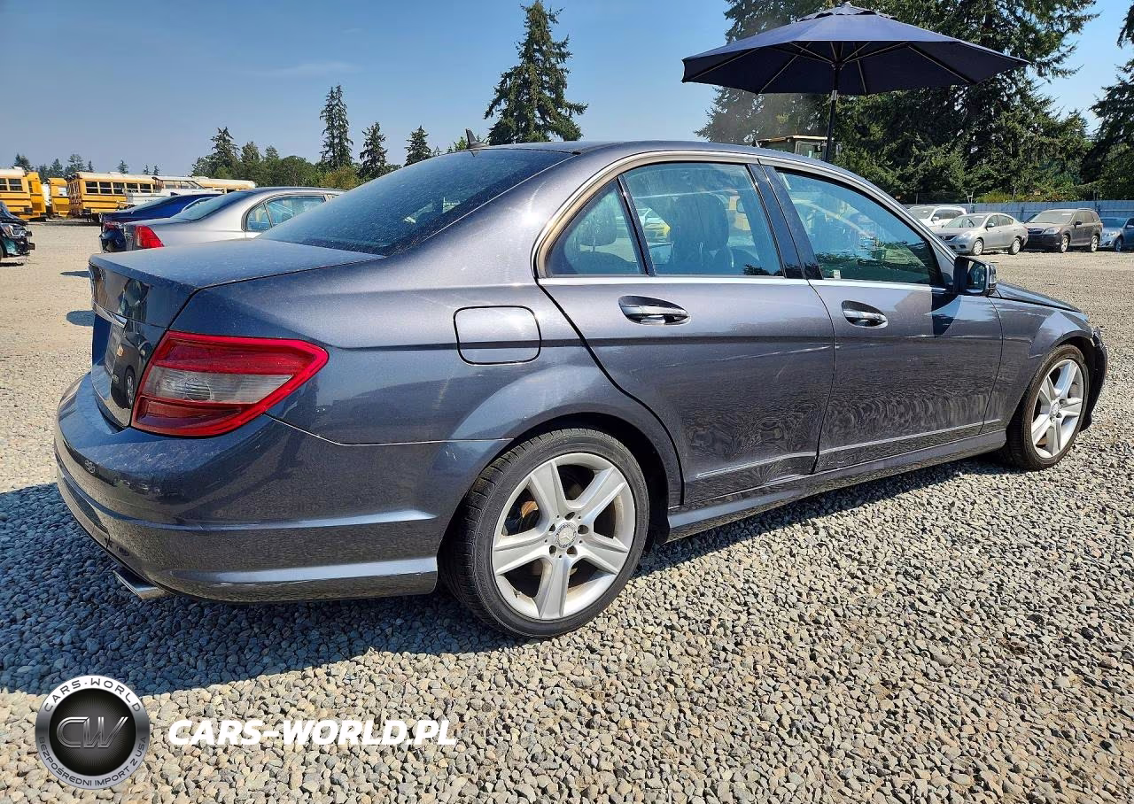 2010 Mercedes-Benz C 300 VIN:WDDGF5EB0AR104608 - 3