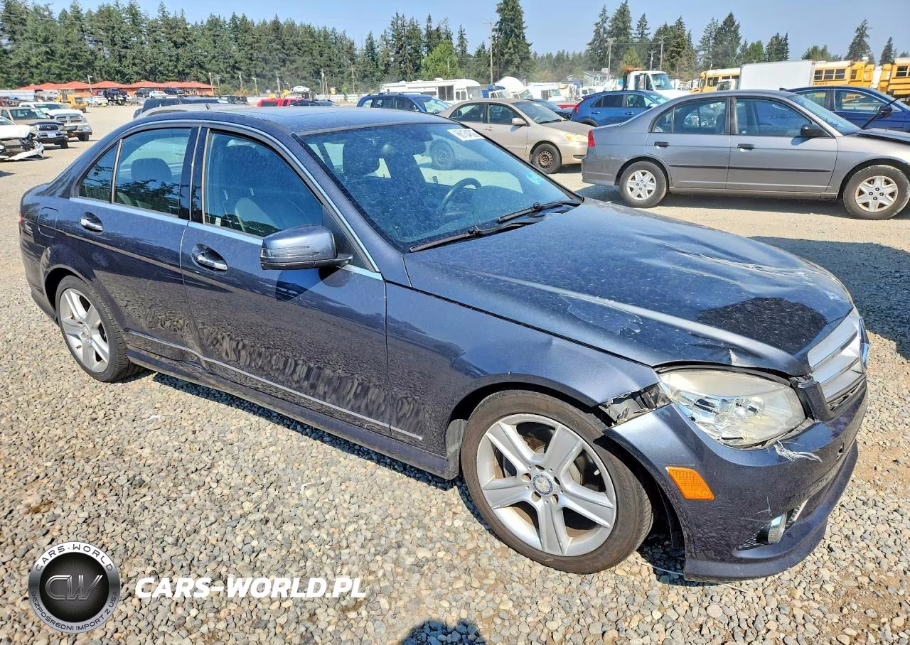 2010 Mercedes-Benz C 300 VIN:WDDGF5EB0AR104608 - 4