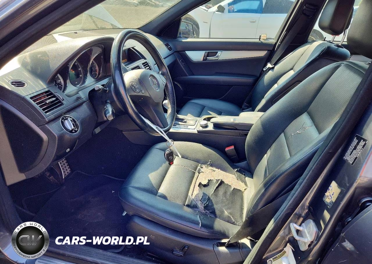 2010 Mercedes-Benz C 300 VIN:WDDGF5EB0AR104608 - 7