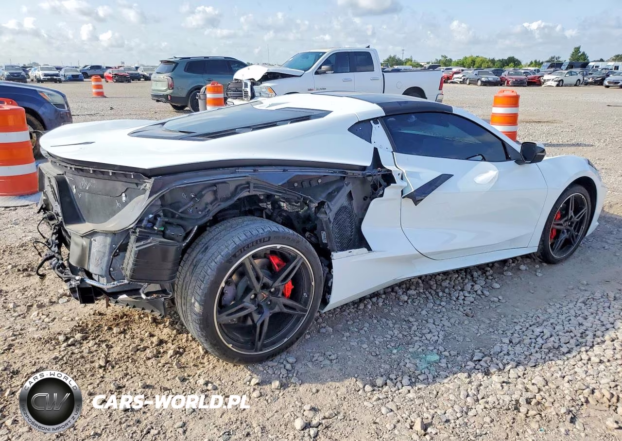 2022 Chevrolet Corvette Stingray 2Lt VIN:1G1YB2D46N5122323 - 3