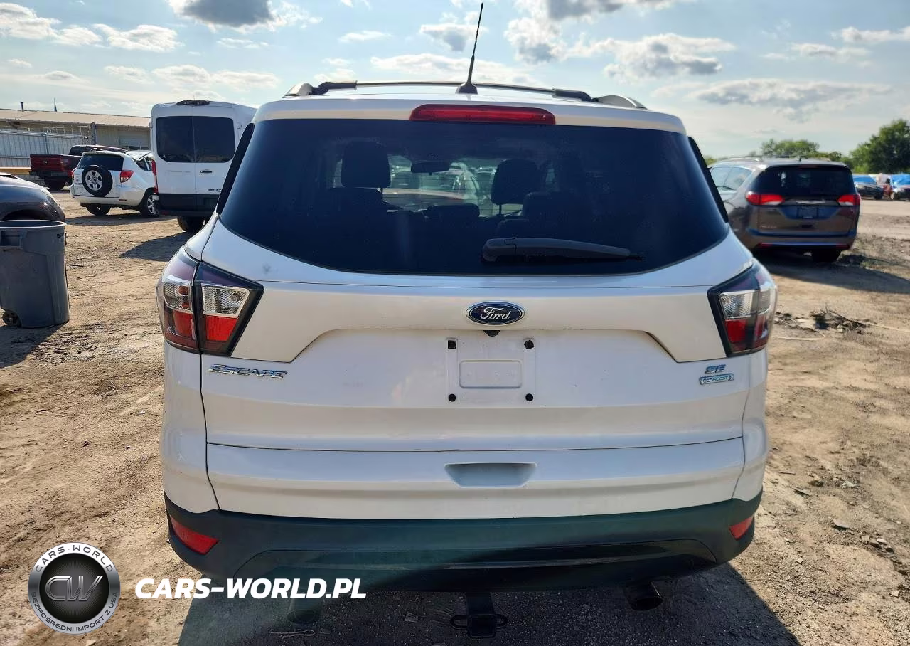 2017 Ford Escape Se VIN:1FMCU0GDXHUB50157 - 6