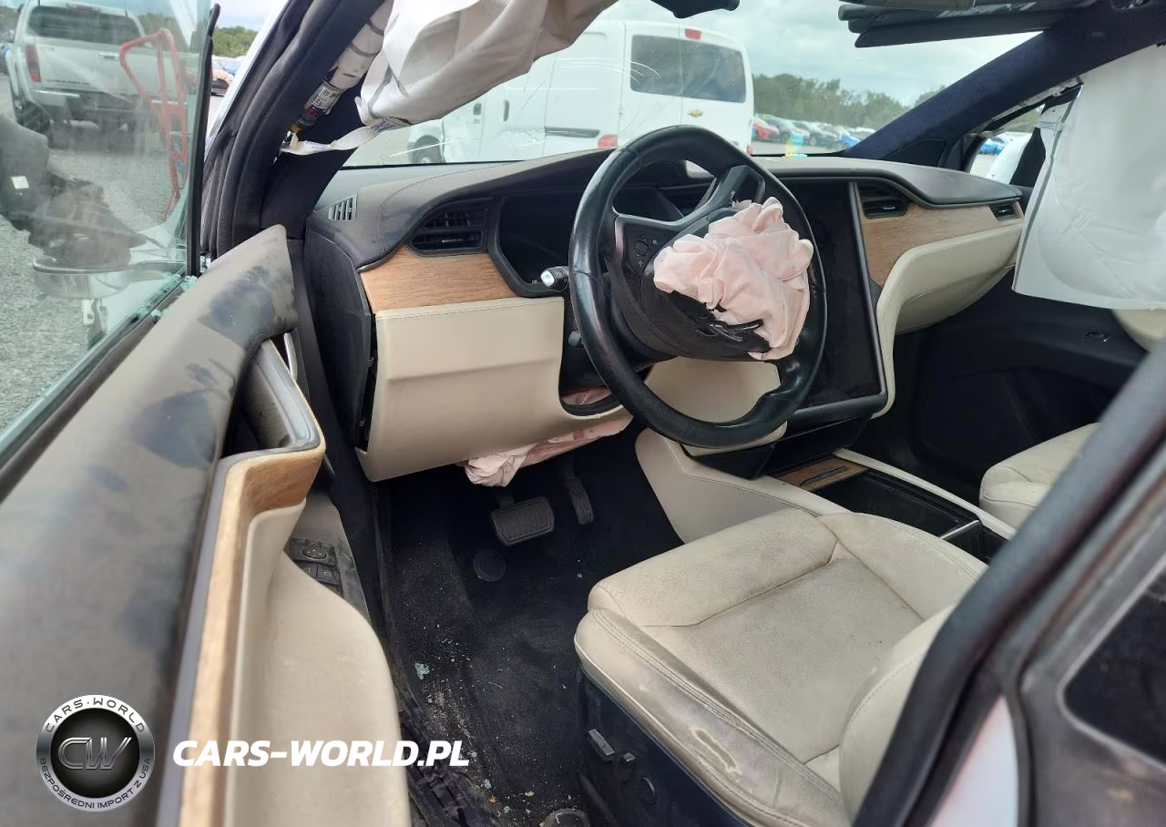 2020 Tesla Model X VIN:5YJXCAE21LF238709 - 8