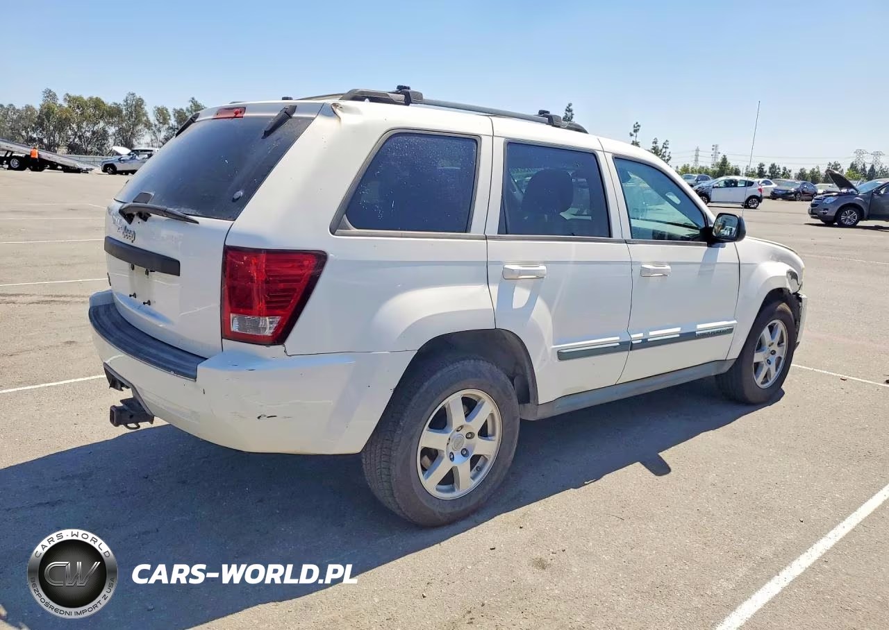 2008 Jeep Grand Cherokee Laredo VIN:1J8GR48K28C137302 - 3