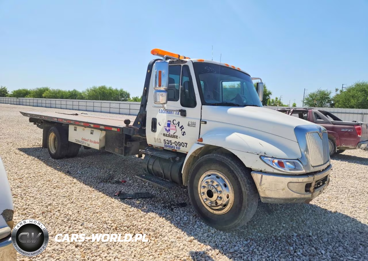 2003 International 4000 4300 VIN:1HTMMAAL23H585161 - 4