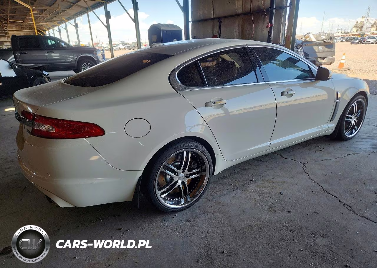 2010 Jaguar Xf Supercharged VIN:SAJWA0HE8AMR65207 - 3