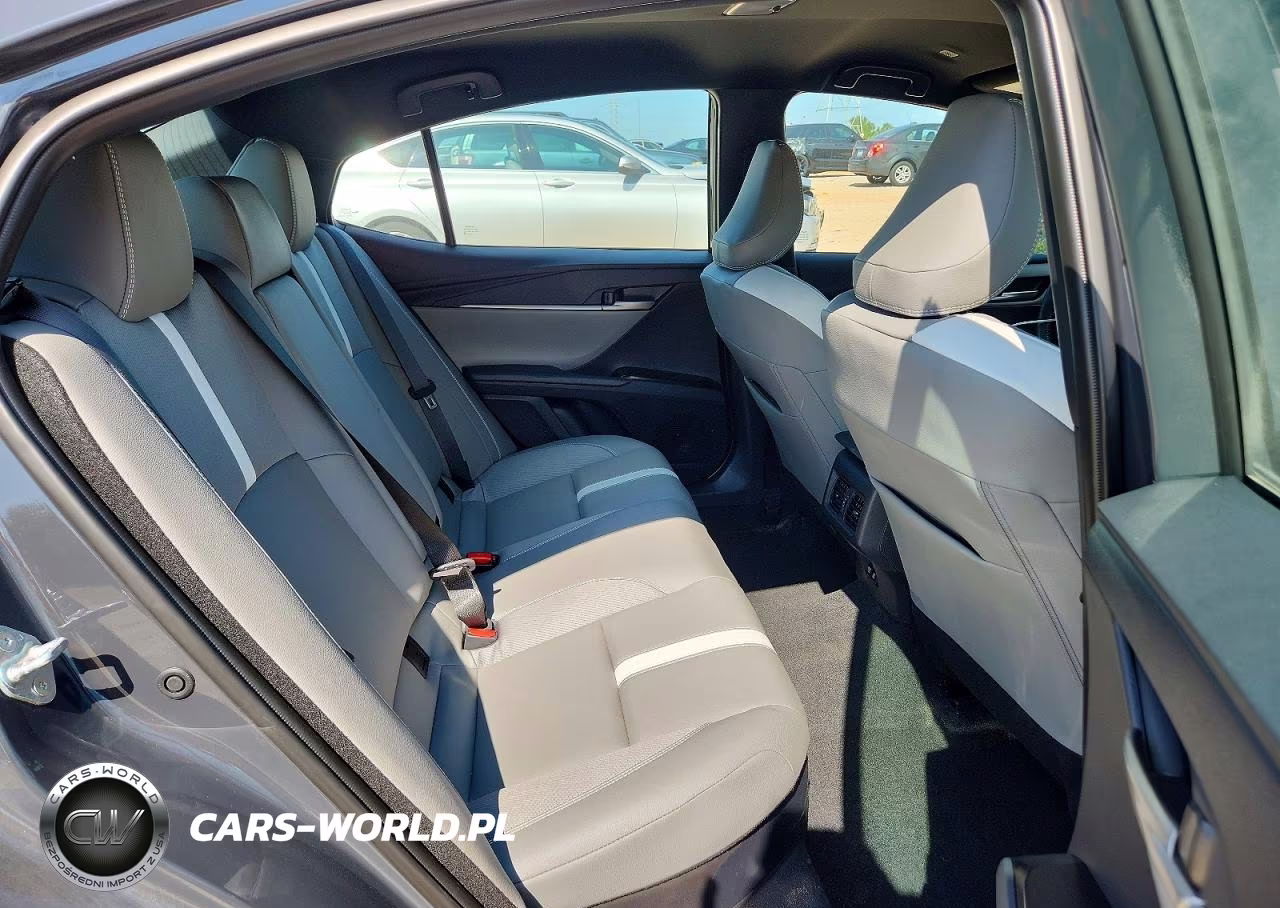2026 Toyota Camry Se VIN:4T1DAACK0TU307324 - 10