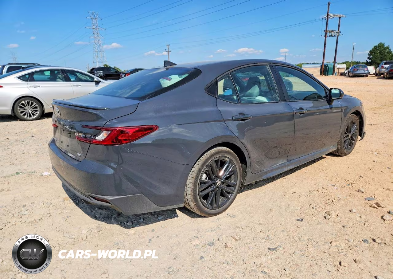 2026 Toyota Camry Se VIN:4T1DAACK0TU307324 - 3