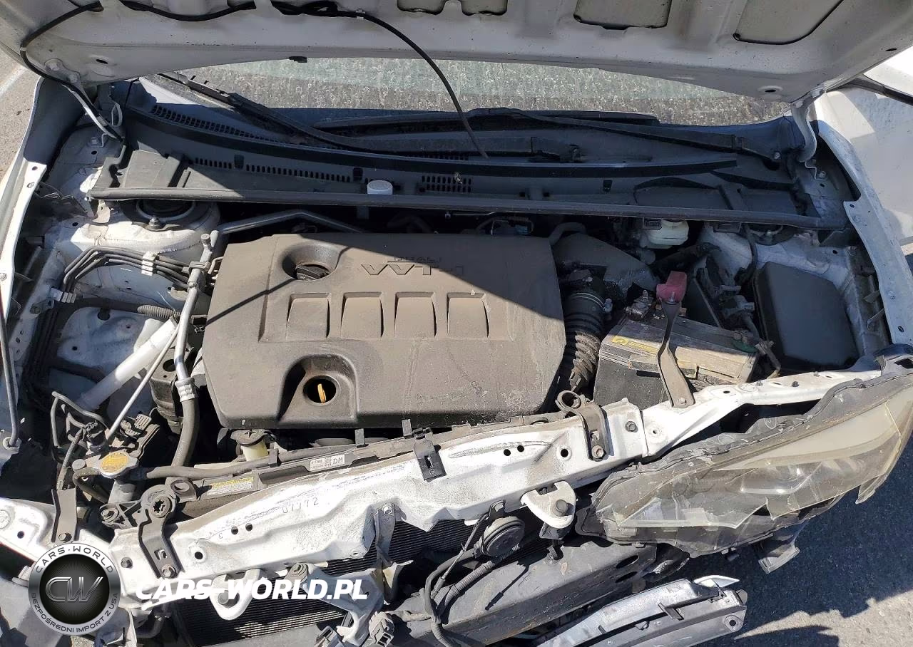 2017 Toyota Corolla Se VIN:5YFBURHE8HP583193 - 11