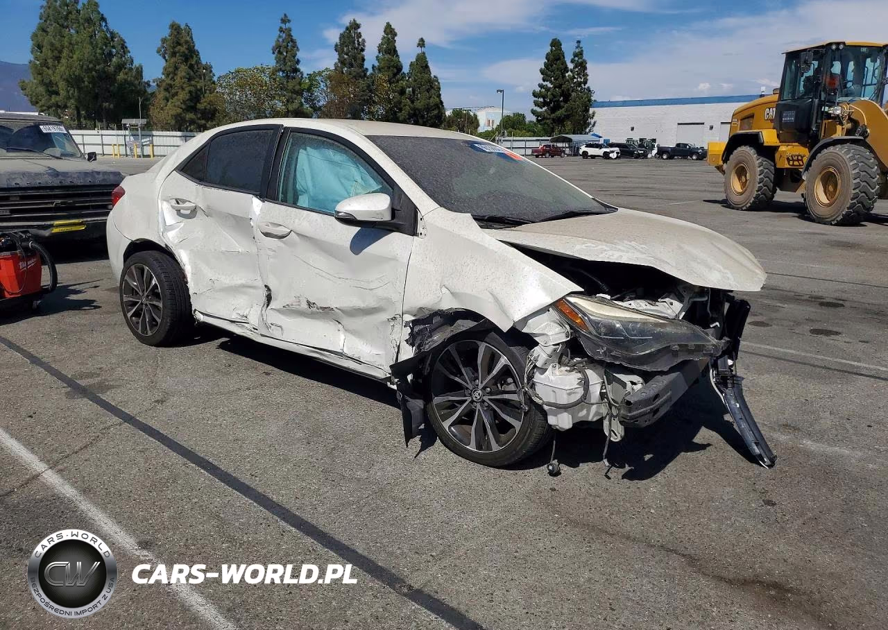2017 Toyota Corolla Se VIN:5YFBURHE8HP583193 - 4