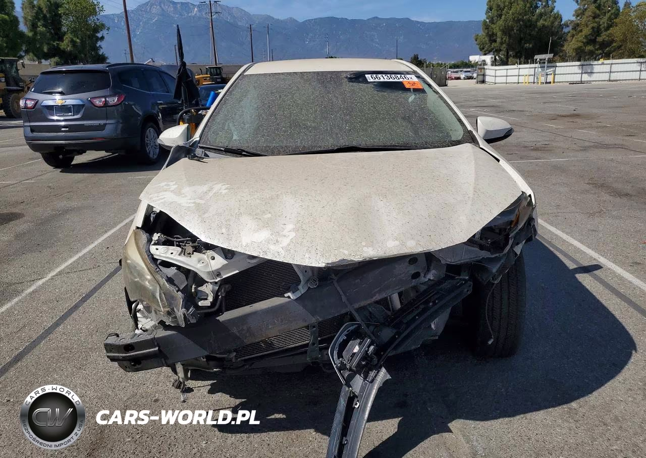 2017 Toyota Corolla Se VIN:5YFBURHE8HP583193 - 5