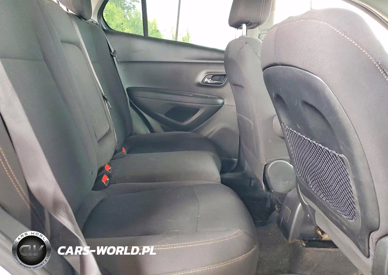 2020 Chevrolet Trax Ls VIN:3GNCJNSB1LL329939 - 10