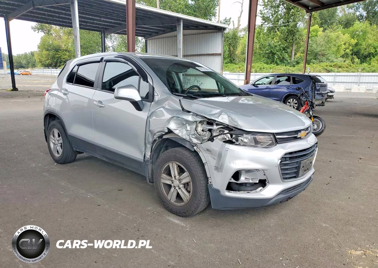 2020 Chevrolet Trax Ls VIN:3GNCJNSB1LL329939 - 4