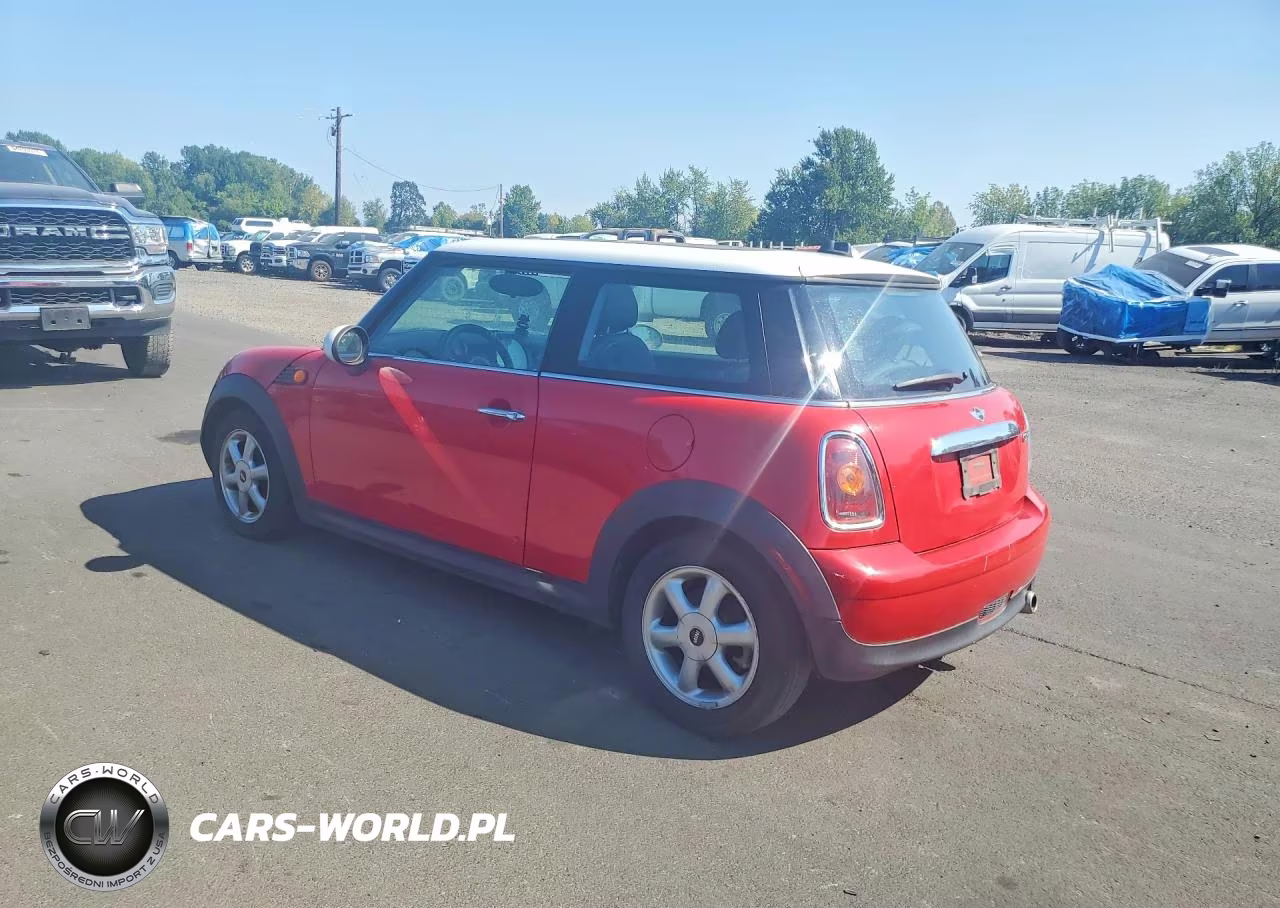 2010 Mini Cooper VIN:WMWMF3C59ATZ61699 - 2