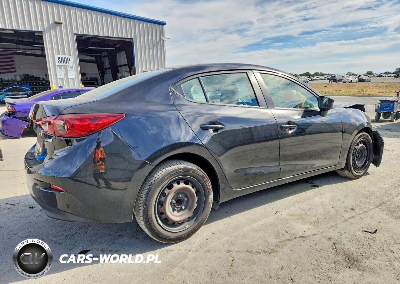 2018 Mazda 3 Sport VIN:3MZBN1U76JM228927 - 3