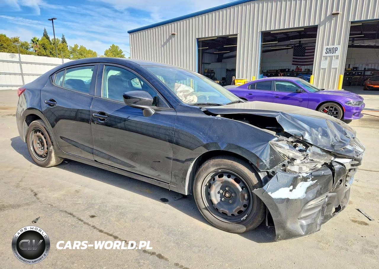 2018 Mazda 3 Sport VIN:3MZBN1U76JM228927 - 4