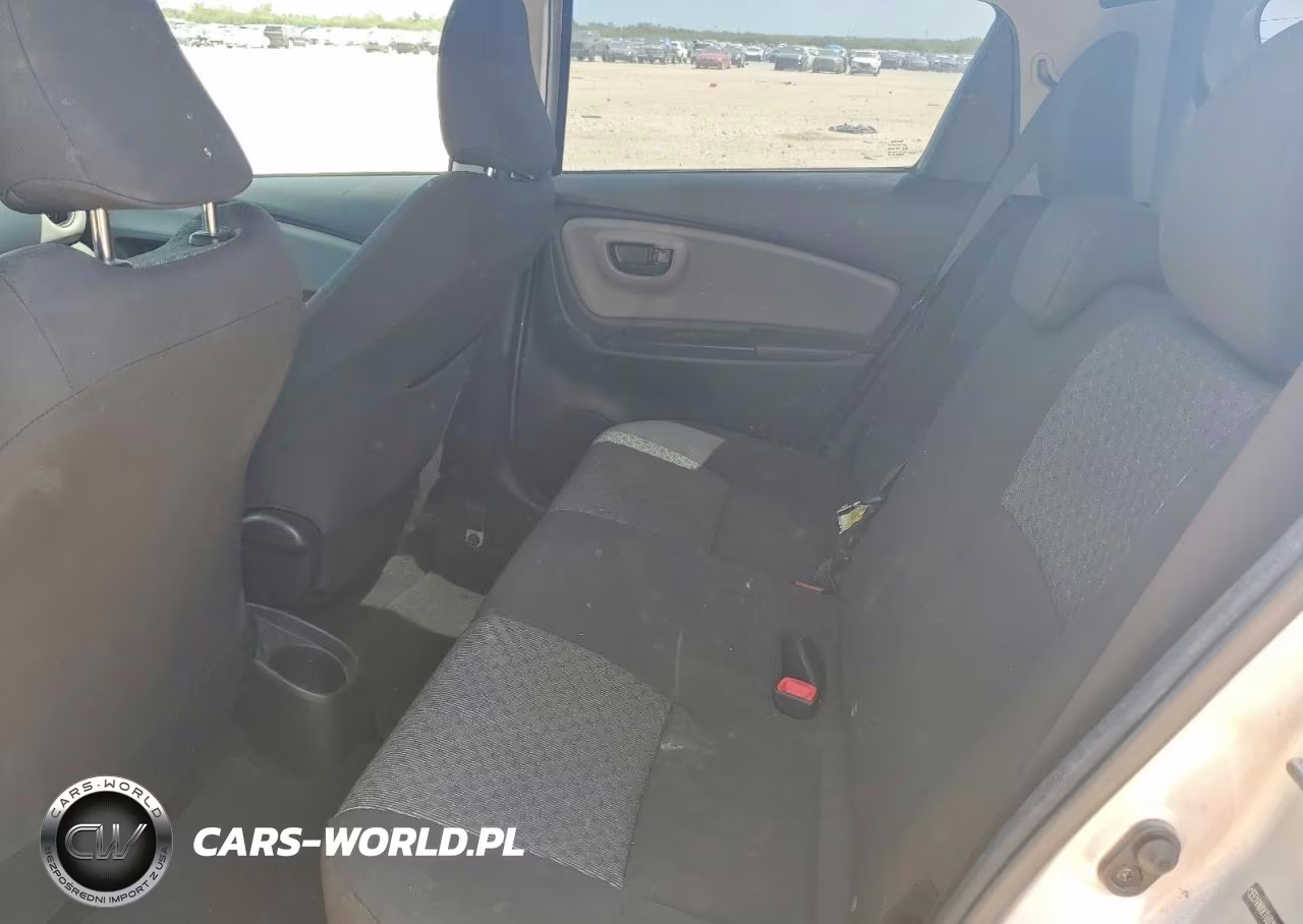 2015 Toyota Yaris 5-Door L VIN:VNKKTUD3XFA039796 - 10