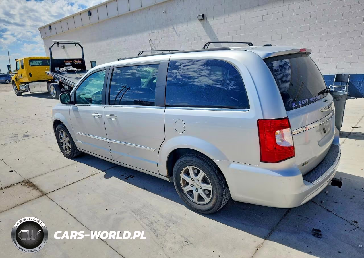 2011 Chrysler Town & Country Touring VIN:2A4RR5DGXBR779752 - 2