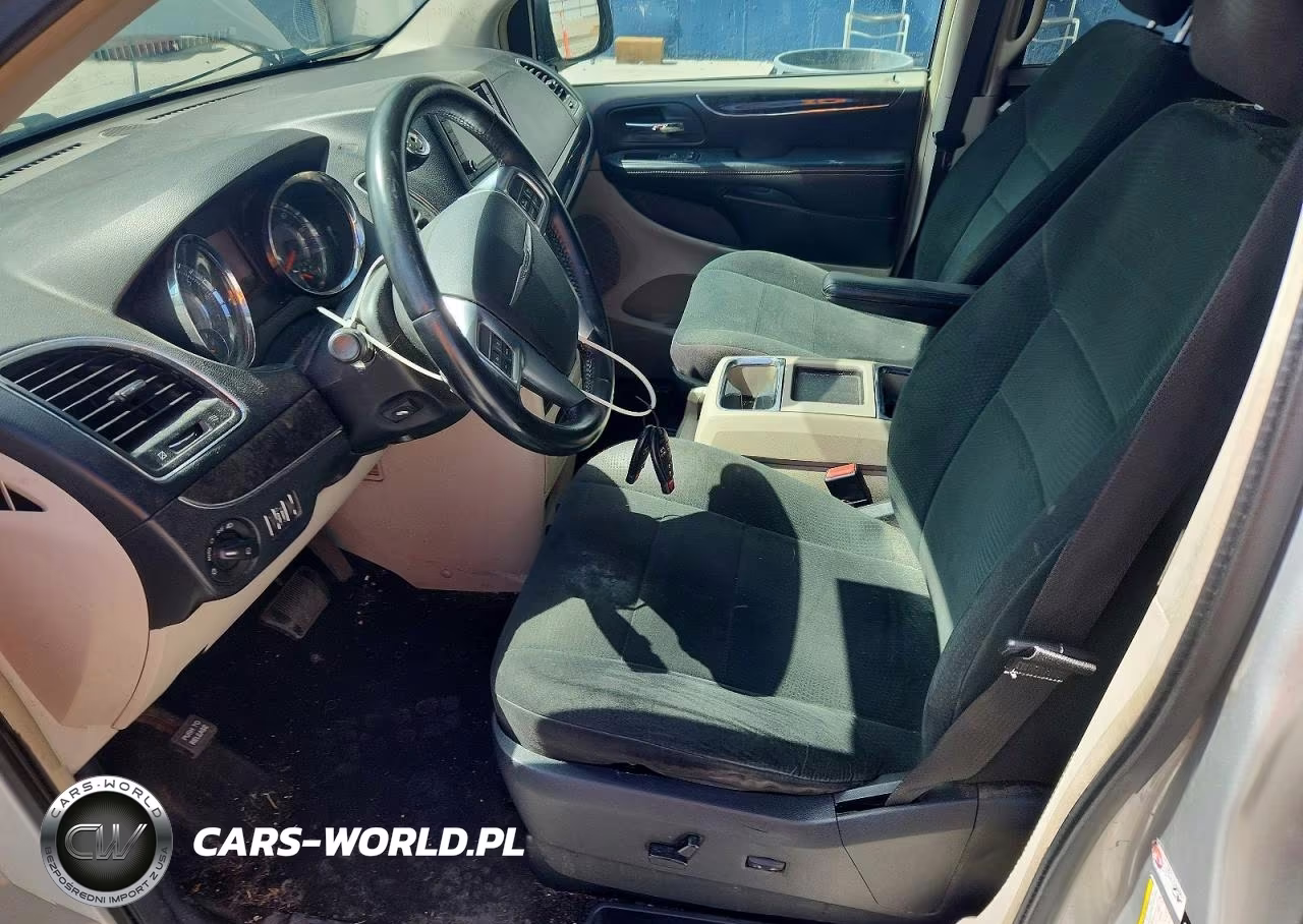 2011 Chrysler Town & Country Touring VIN:2A4RR5DGXBR779752 - 7
