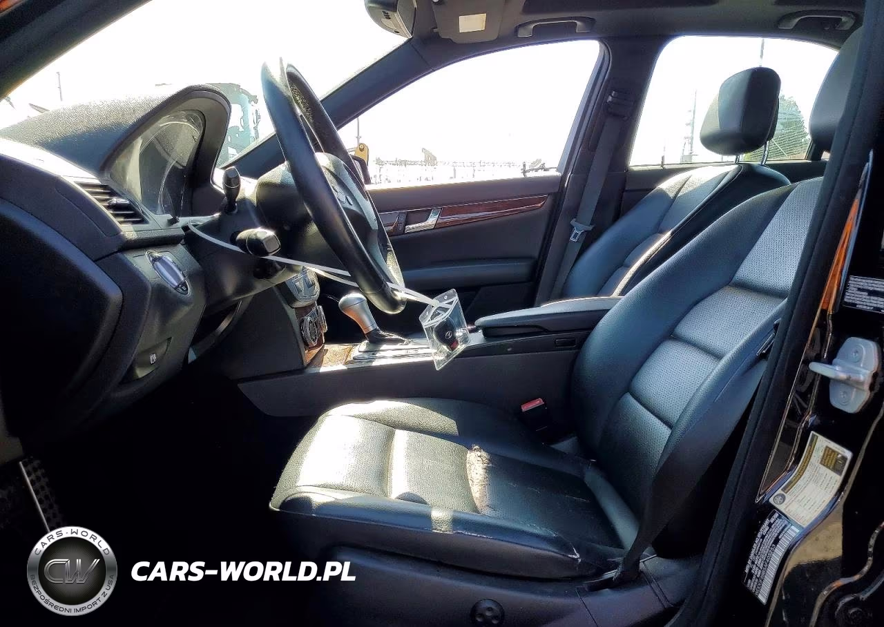 2010 Mercedes-Benz C 300 4Matic VIN:WDDGF8BB5AF405253 - 7