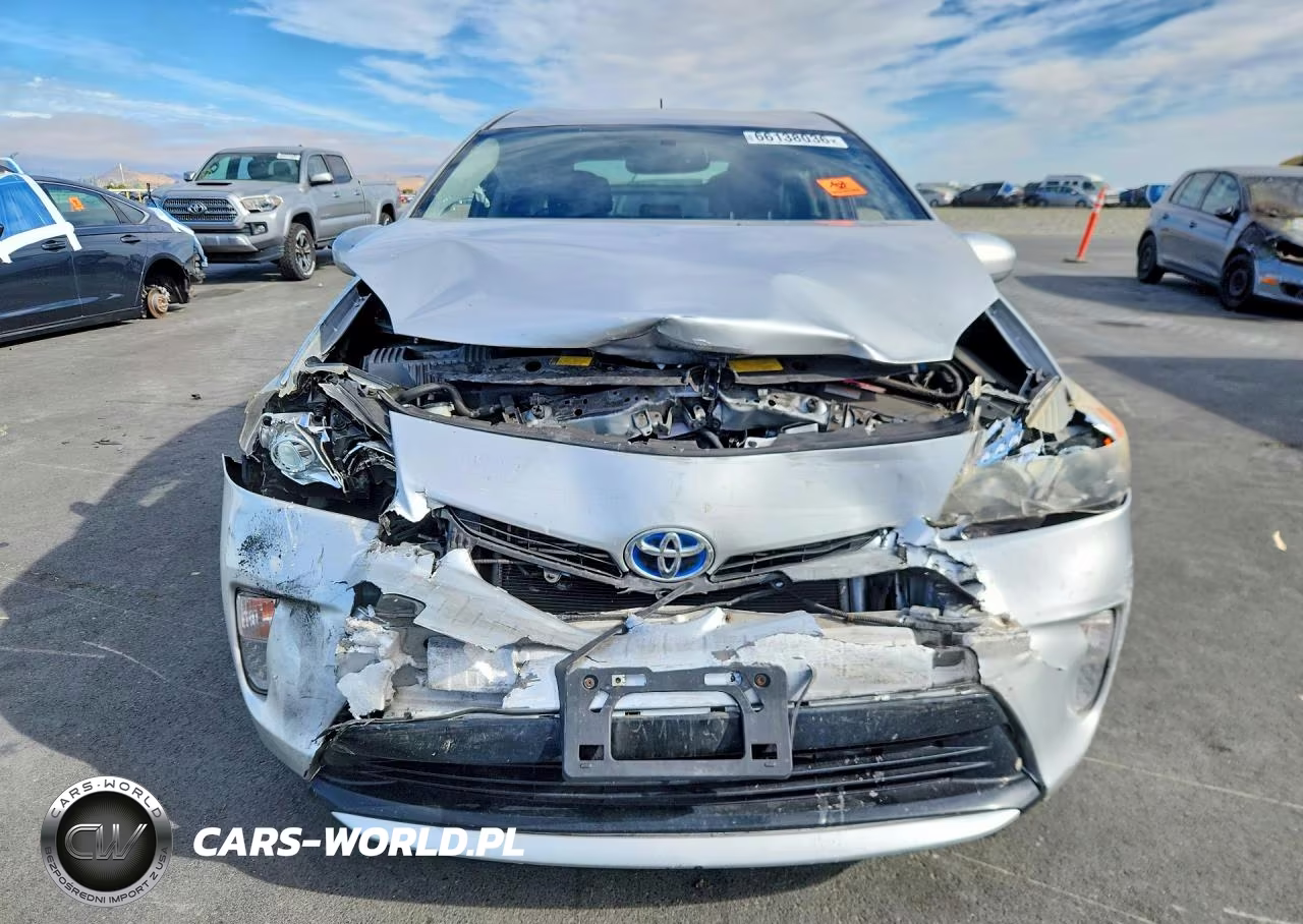2013 Toyota Prius Four VIN:JTDKN3DU0D5661755 - 5