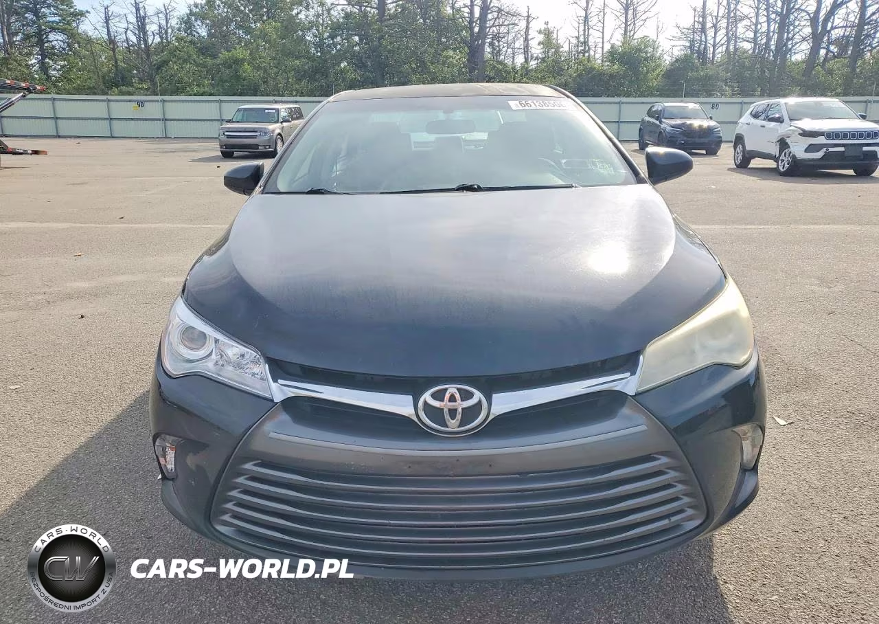 2015 Toyota Camry Le VIN:4T1BF1FK9FU015373 - 5