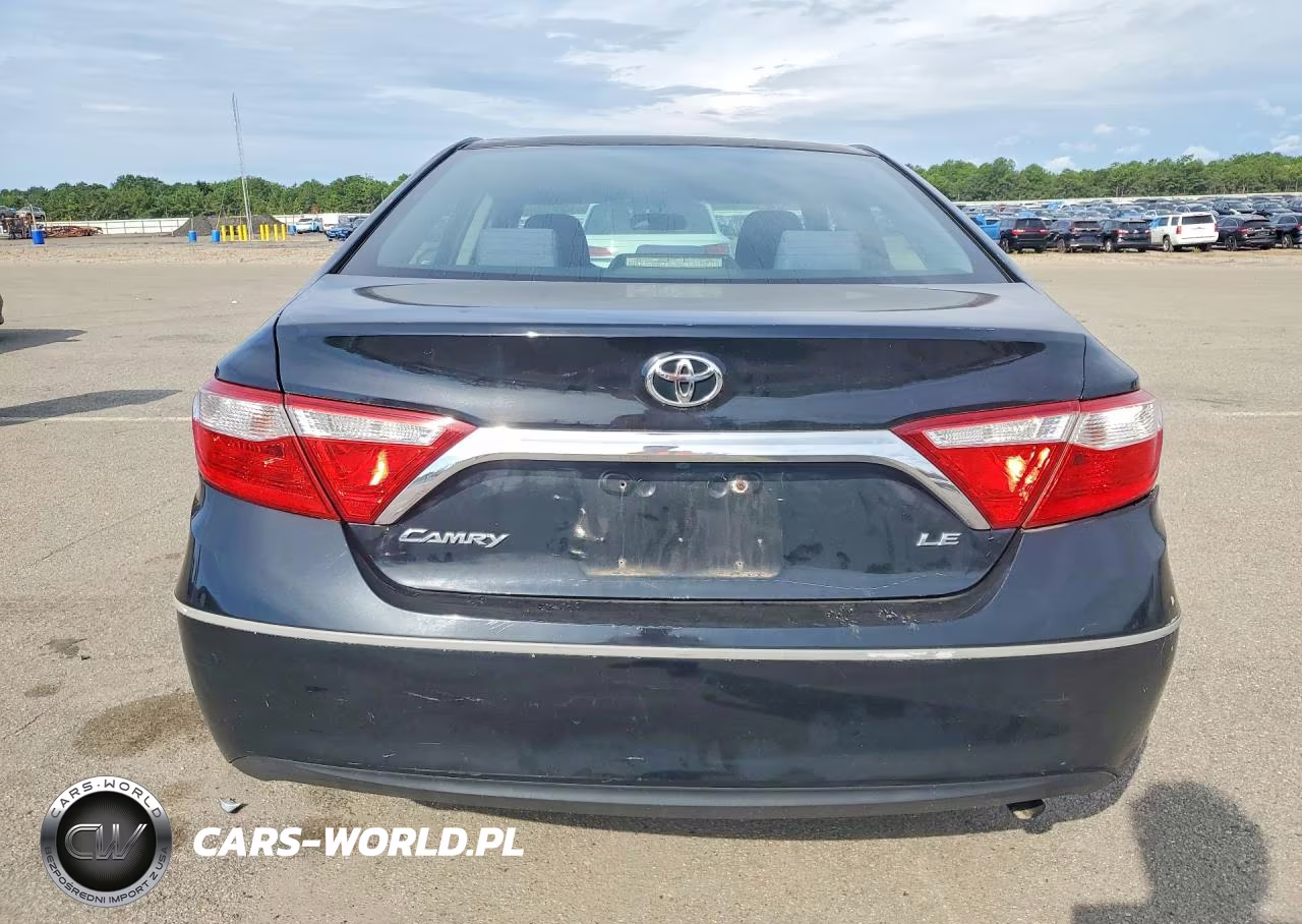 2015 Toyota Camry Le VIN:4T1BF1FK9FU015373 - 6