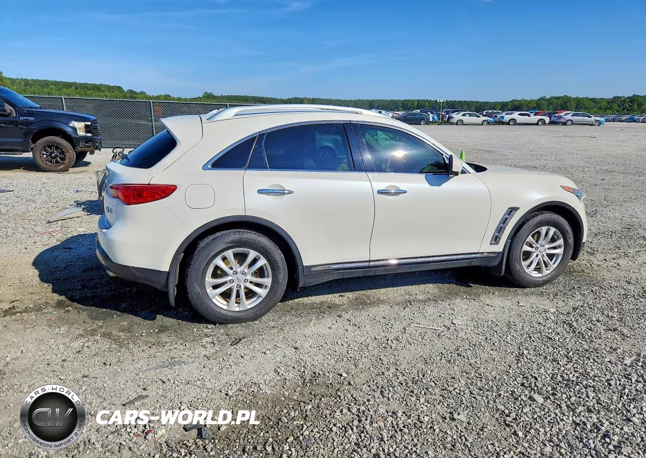 INFINITI QX70 VIN:JN8CS1MW5HM416422 - 3