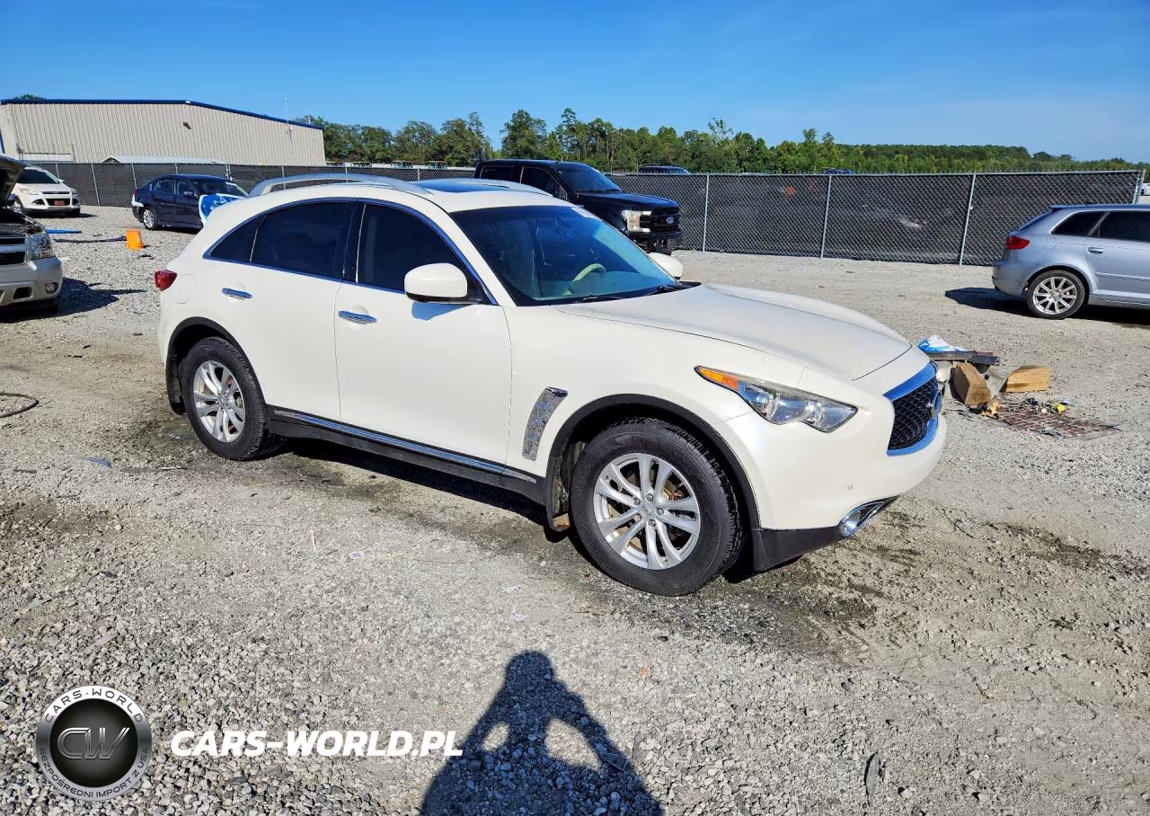 INFINITI QX70 VIN:JN8CS1MW5HM416422 - 4
