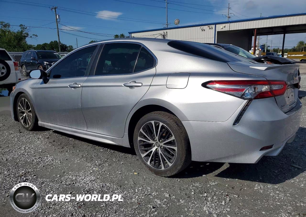 2018 Toyota Camry Se VIN:4T1B11HK7JU639449 - 2