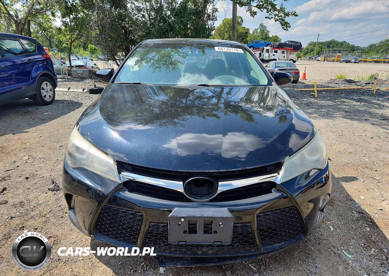 2015 Toyota Camry Se VIN:4T1BF1FKXFU942432 - 5